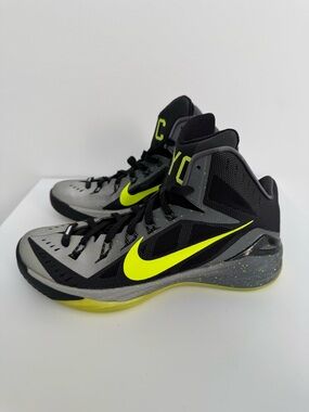Nike Hyperdunk 2014 NYC City Pack Gray Basketball Sneakers 653640-070, Size 8.5